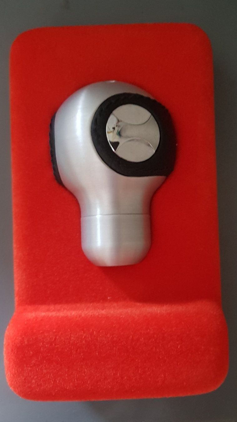 Accessori per altri veicoli: Momo Designer Schaltknauf – Nuovo e nell'imballaggio originale da Dachsen venduto da Topparts1 2