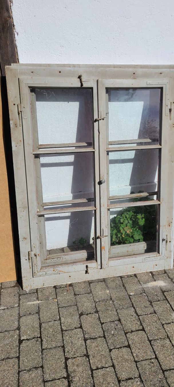 Toutes les décorations: Altes Fenster – D'occasion à Winterthur par Wule