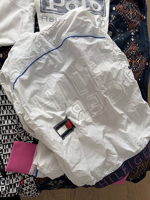 Lotti di vestiti: Habits de marque  – Usato da Bulle venduto da Preteni 2