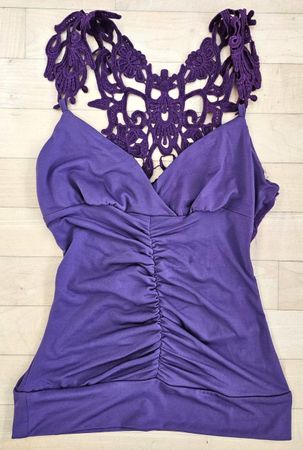 Damen Top lila Grösse 36 mit Spitze, Neu