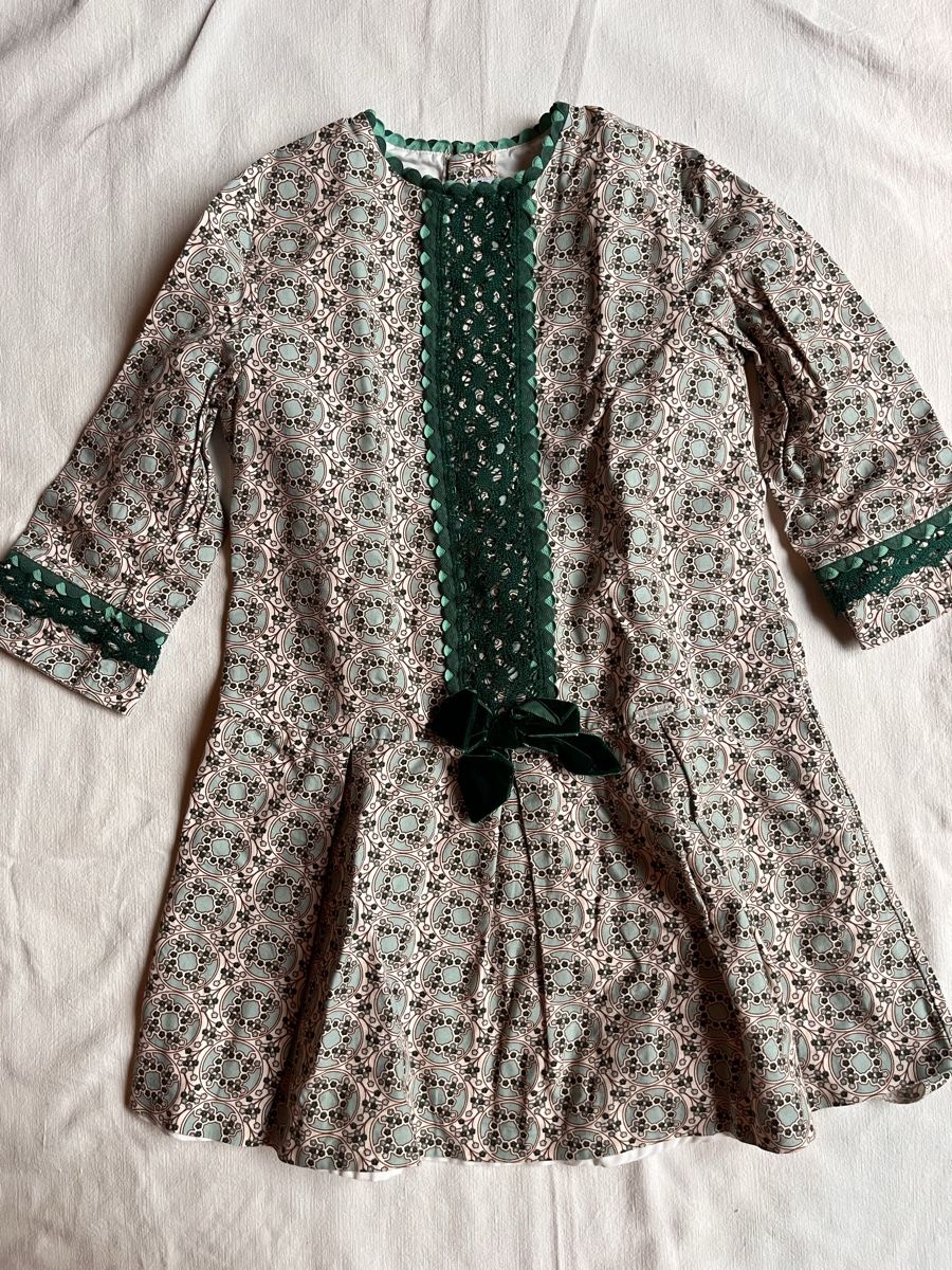 Vestiti & Gonne: Fein gemachtes kleid – Usato da Meride venduto da illadora