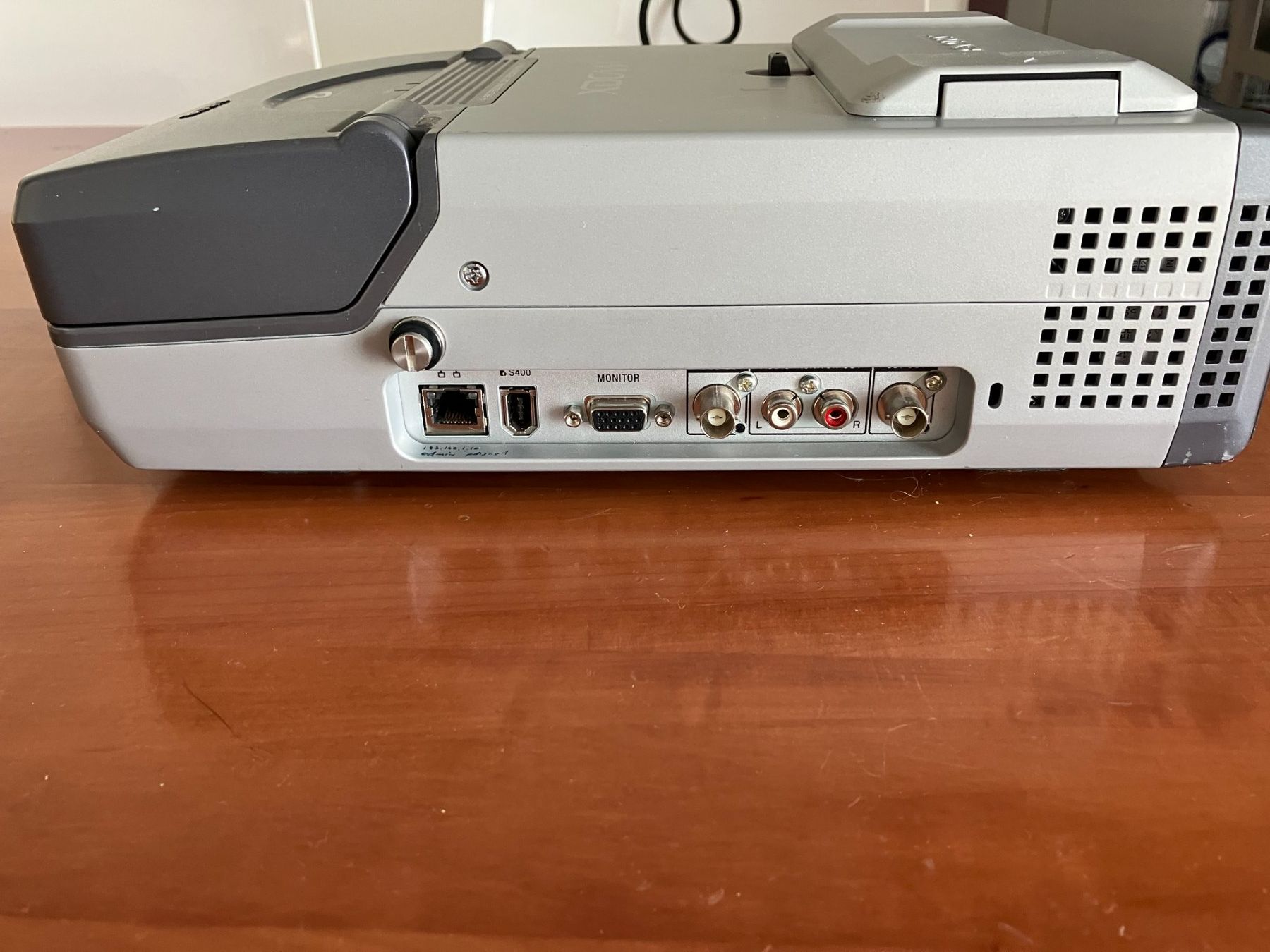 Aufnahmegeräte: Sony XDCAM Professional Disc Recorder PDW-V1 – Gebraucht aus Zug von Parabens 2