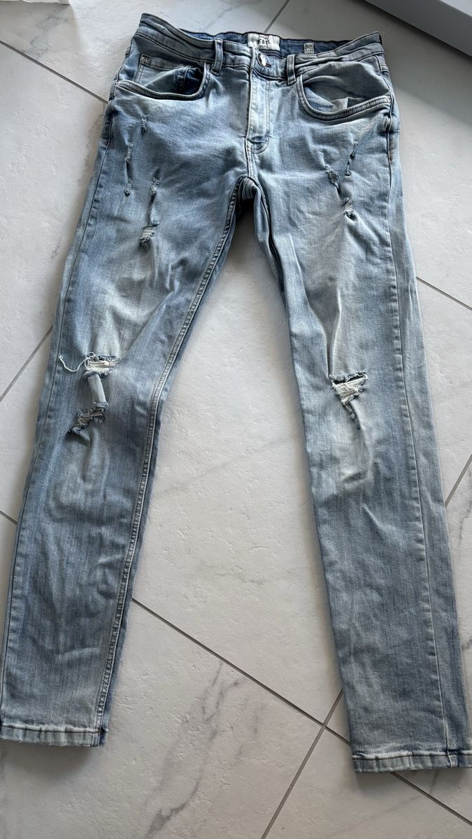 Jeans: REBEL Jeans W32/L34 – Usato da Seengen venduto da sa_land