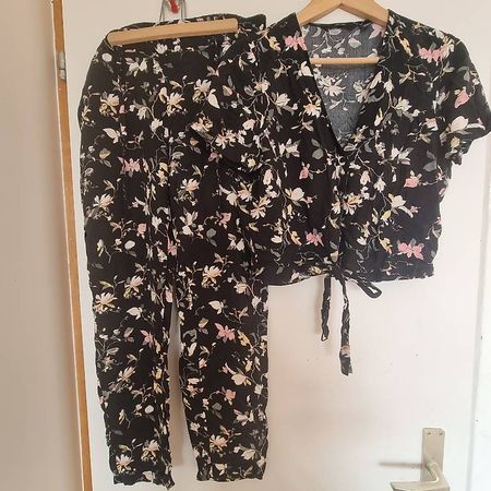 Damen Blusen/Kleider Paket Gr. MXL