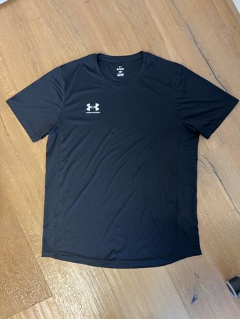 Under Armour Sport T-Shirt Herren Schwarz, Grösse XL Top!