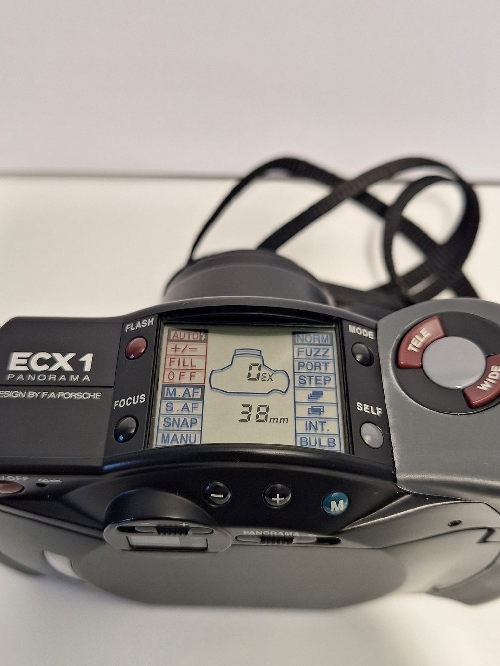 Samsung Fotocamera: Samsung ECX 1 Design by Porsche – Usato da Pfäffikon SZ venduto da TobyPeterson 4