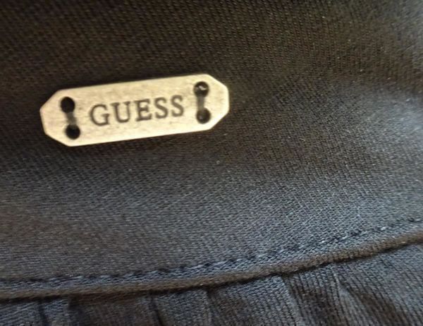 Guess Vestiti: Guess - Neues Kleid - schwarz - Grösse  M – Nuovo (secondo la descrizione) da Zofingen venduto da Justizia_01 2