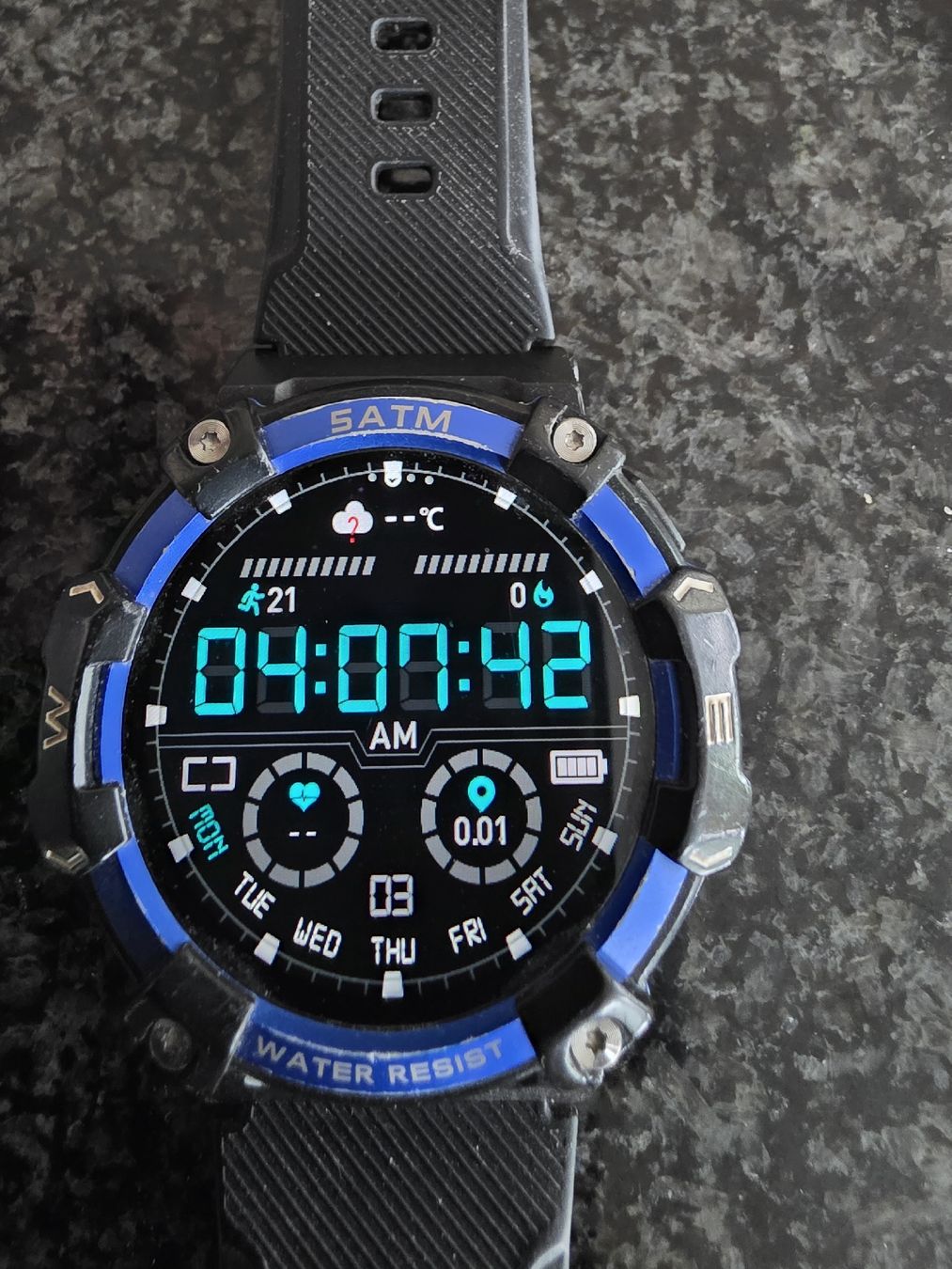 Smartwatch: Smartwatch Qinux Titan PG666 – Gebraucht aus Grosswangen von Bitubo