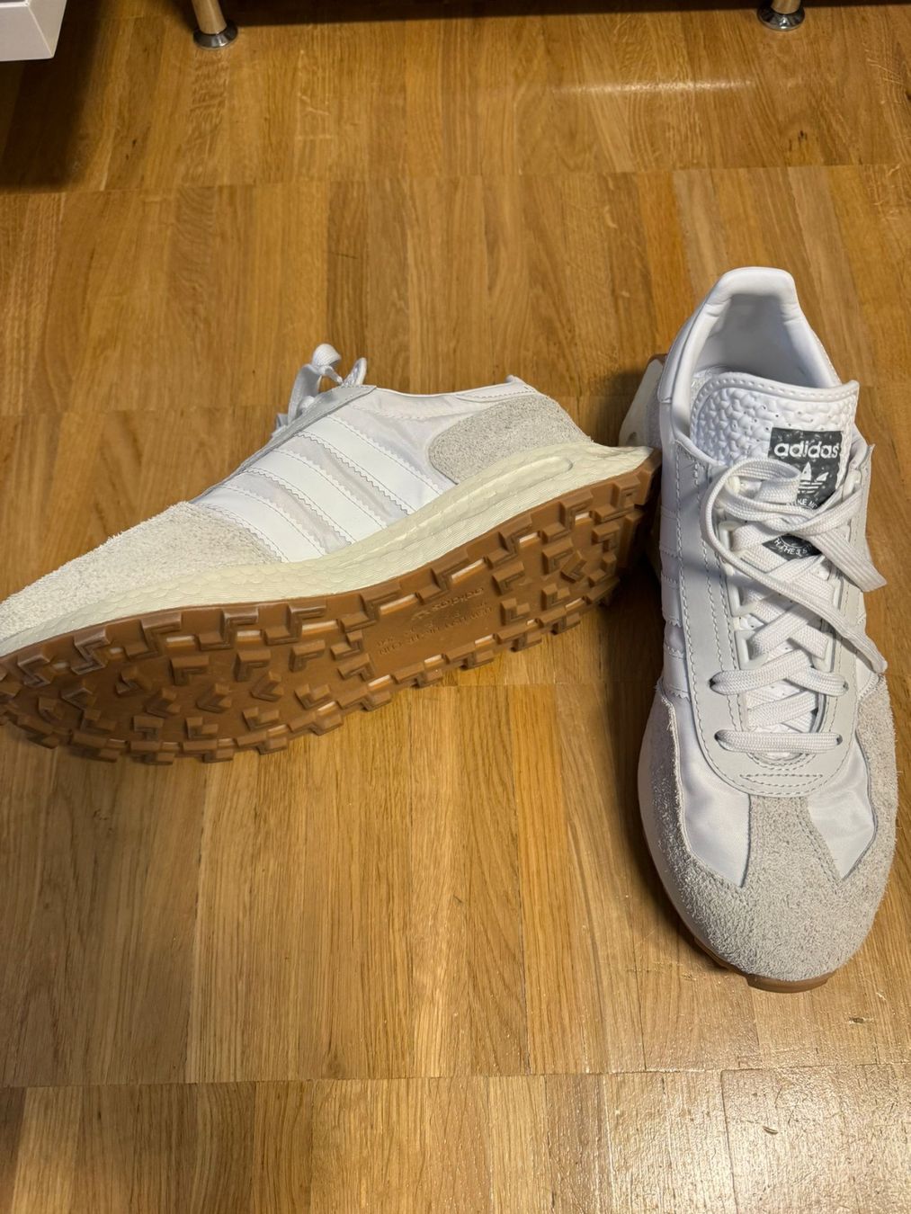 Scarpe da uomo: ADIDAS Sneaker "Retropy E5" weiss Grösse 42 – Usato da Zürich venduto da Delpi2 2