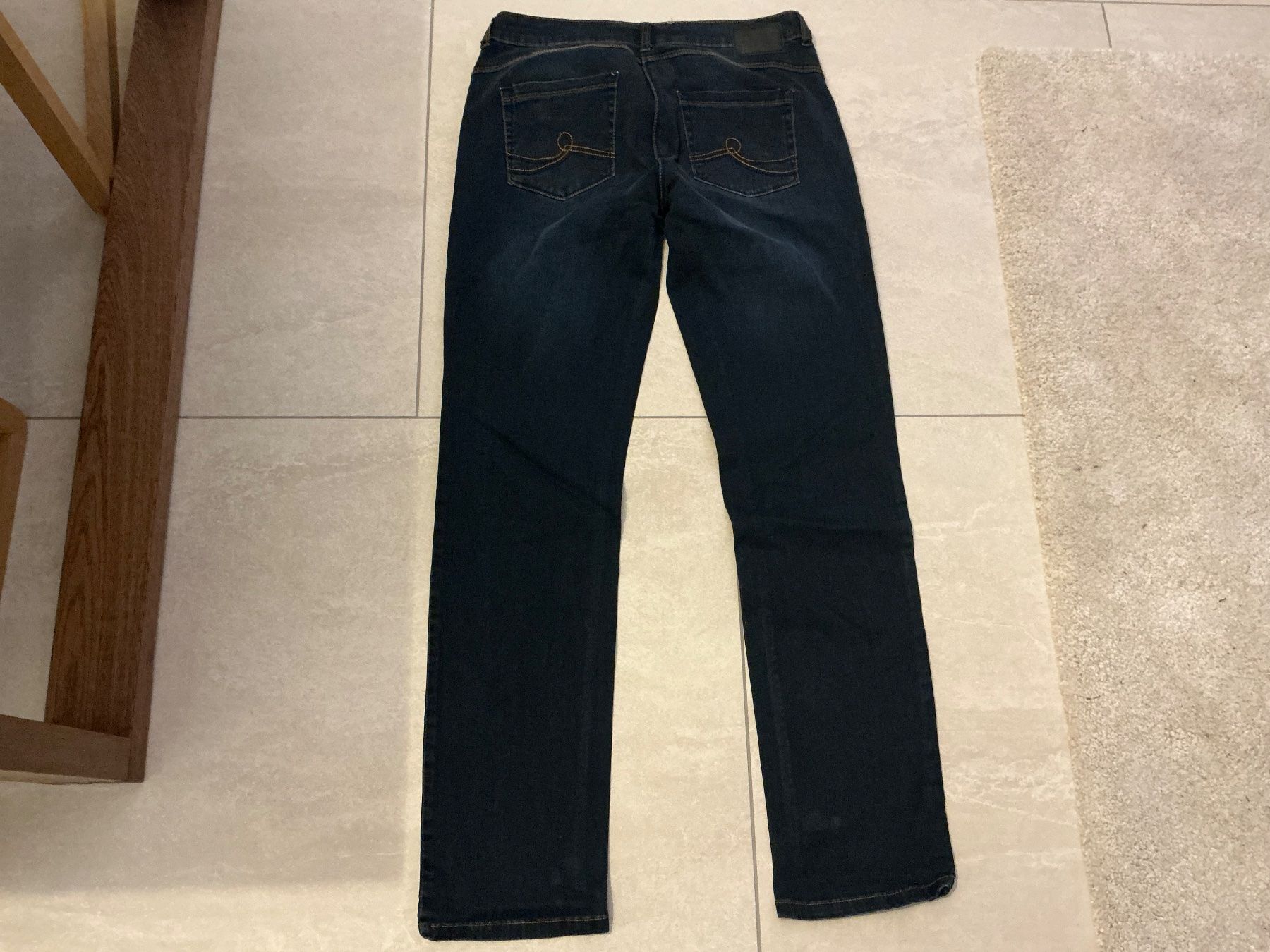 Cecil Jeans: Cecil Jeans, Gr.33 Dunkelblau – Usato da Würenlos venduto da sweety5436 2