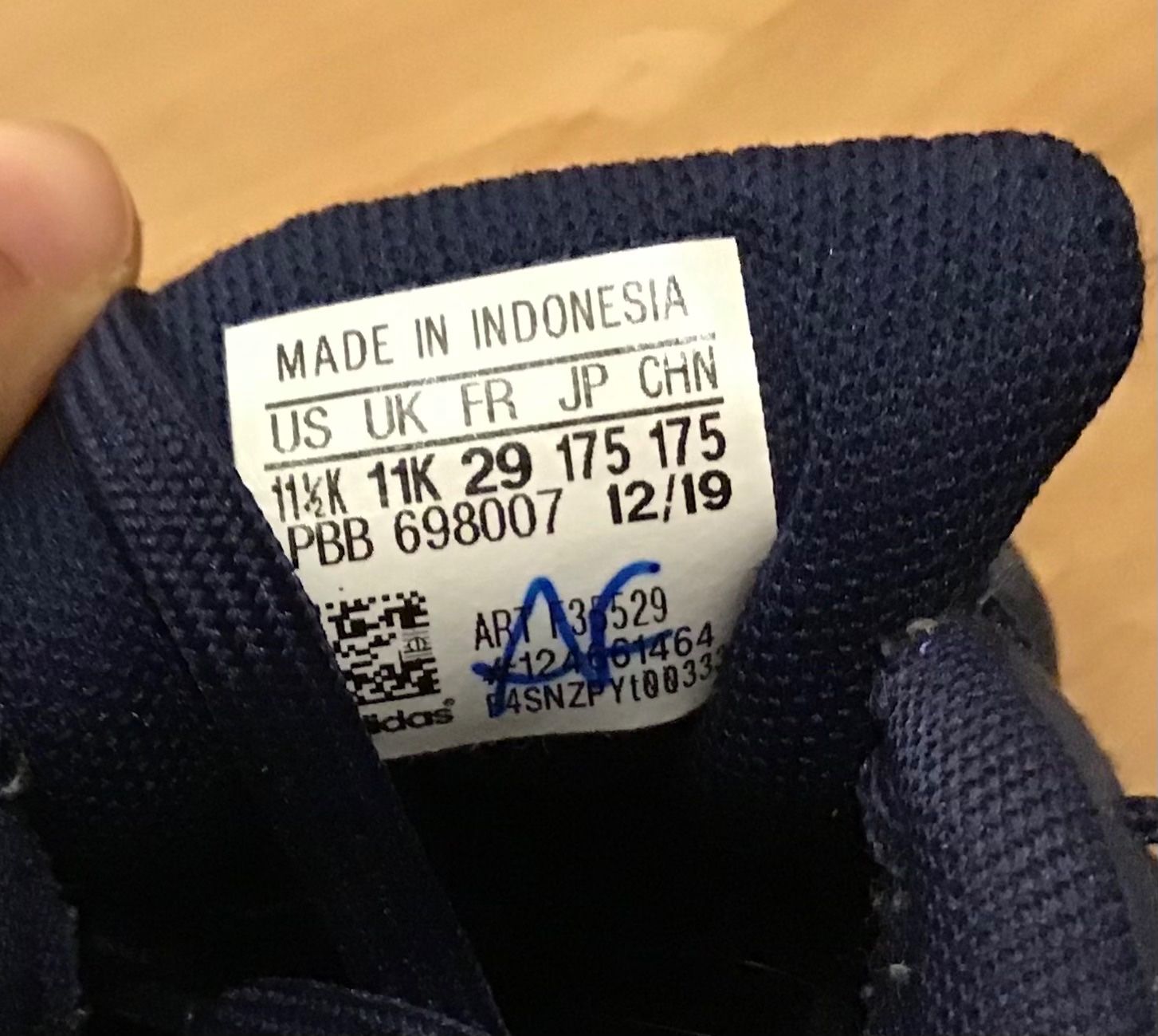 Adidas Scarpe per ragazzi: Adidas Turnschuhe Gr.29 – Usato da Rotkreuz venduto da GerberaSpider08 4