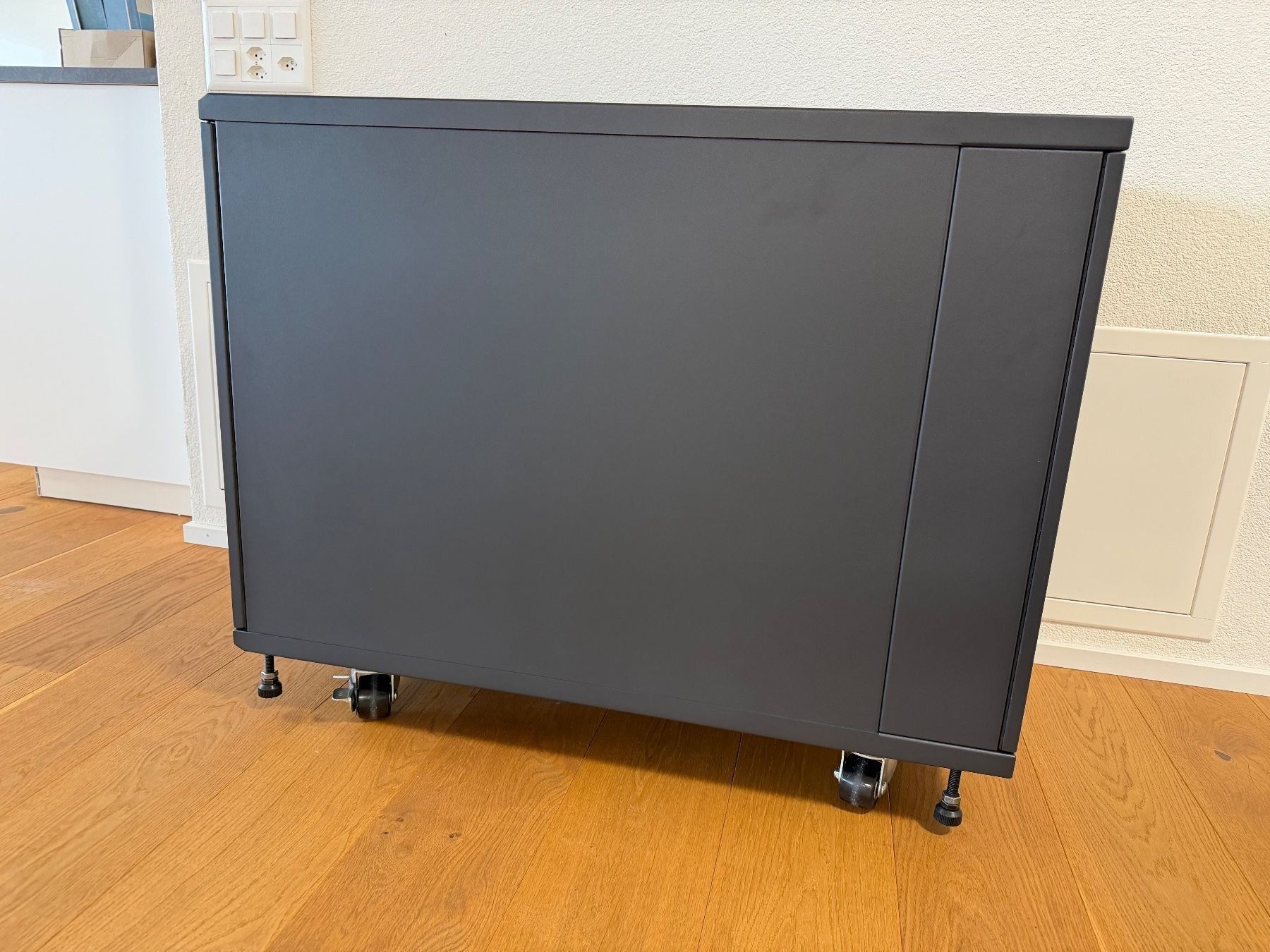 Racks & Supports: Supermicro Serverrack 19zoll 14U – D'occasion à Engelberg par JackJonnie 4