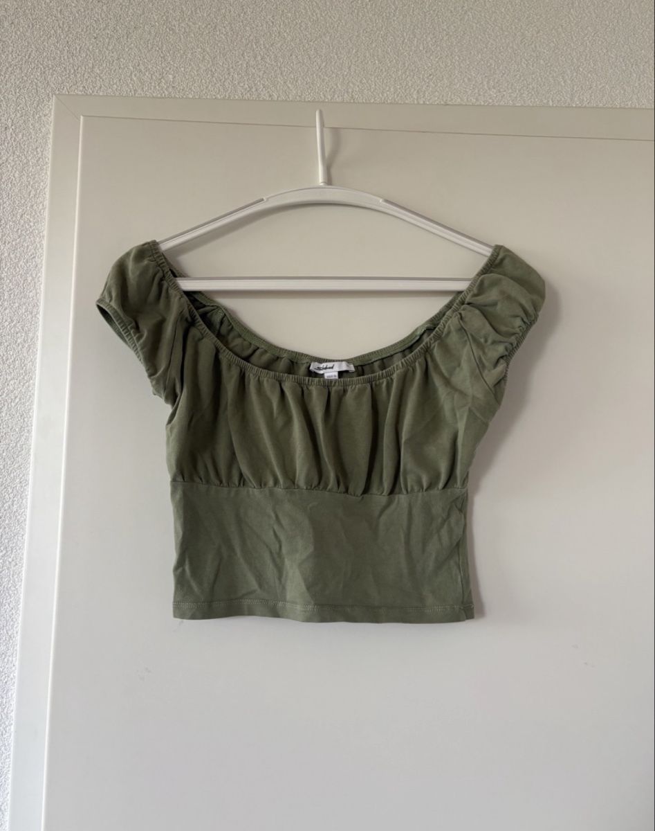 Top: Subdued Top Grün – Usato da Arni AG venduto da len_c8nz