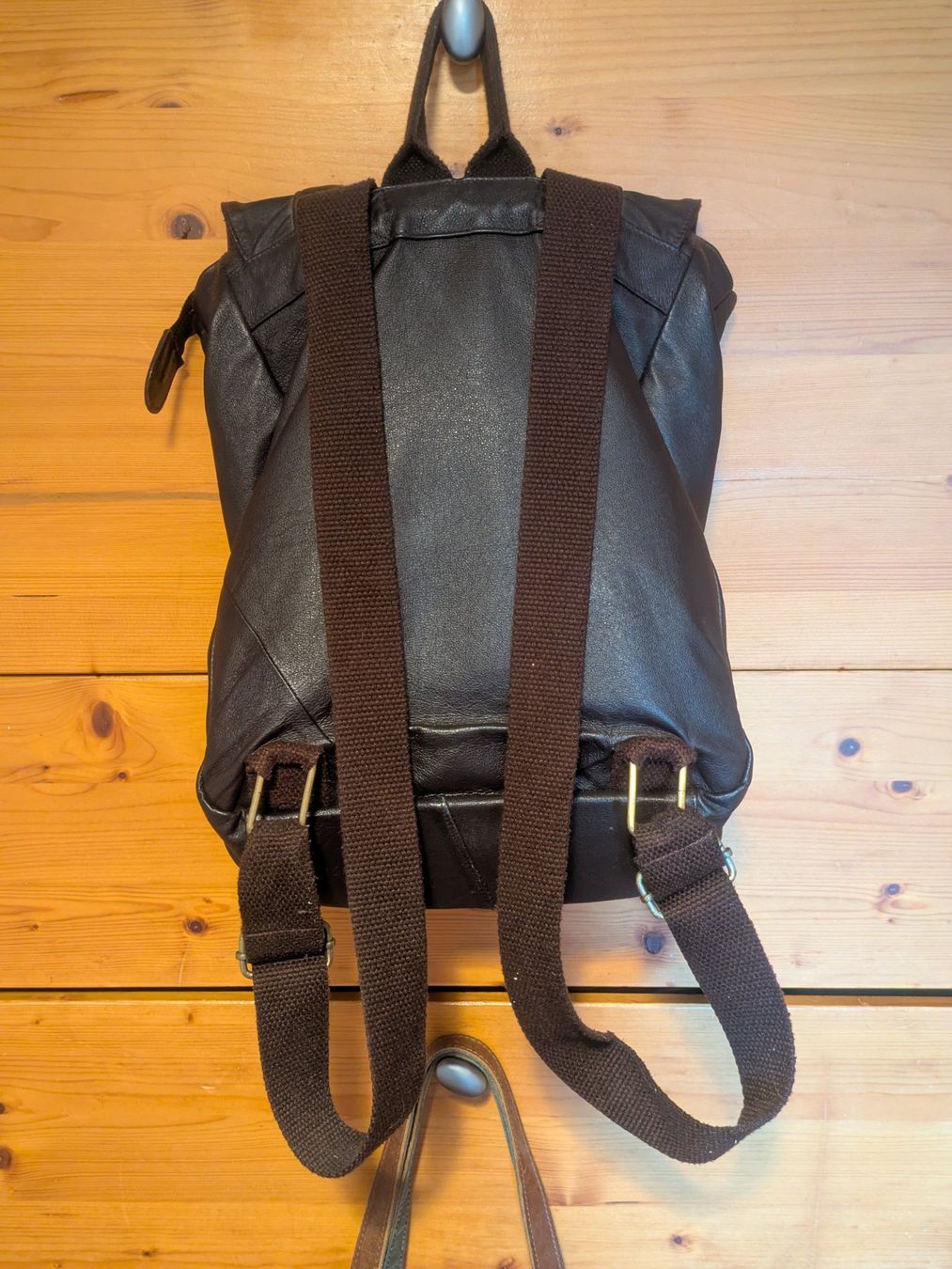 Zaini: Rucksack Rework Leder dunkelbraun – Usato da Dornach venduto da mkh_8yst 1