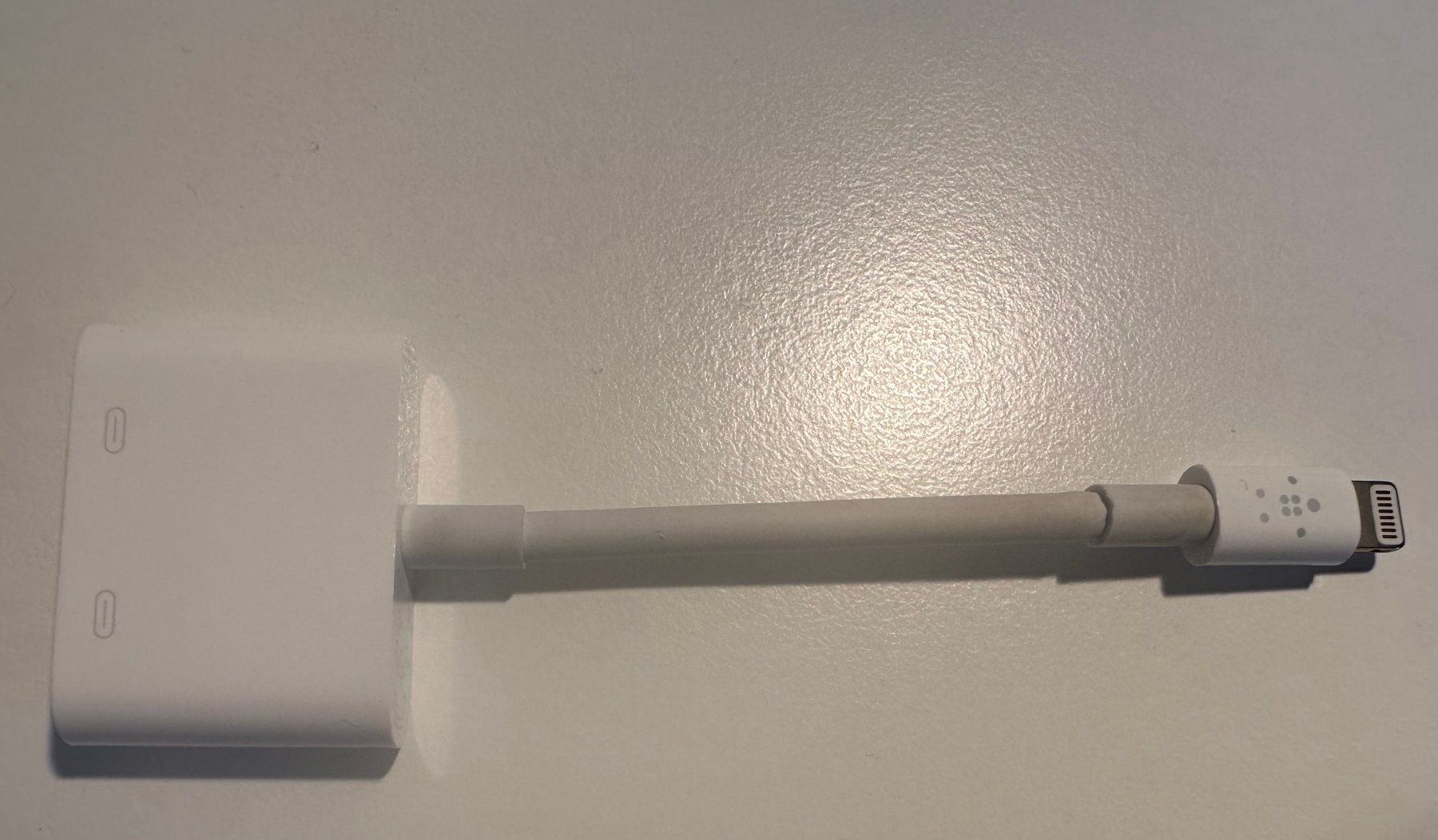 Belkin Laufwerke & Adapter: Belkin Rockstar Lightning Audio + Charge Adapter – Gebraucht aus Winterthur von nelead 1