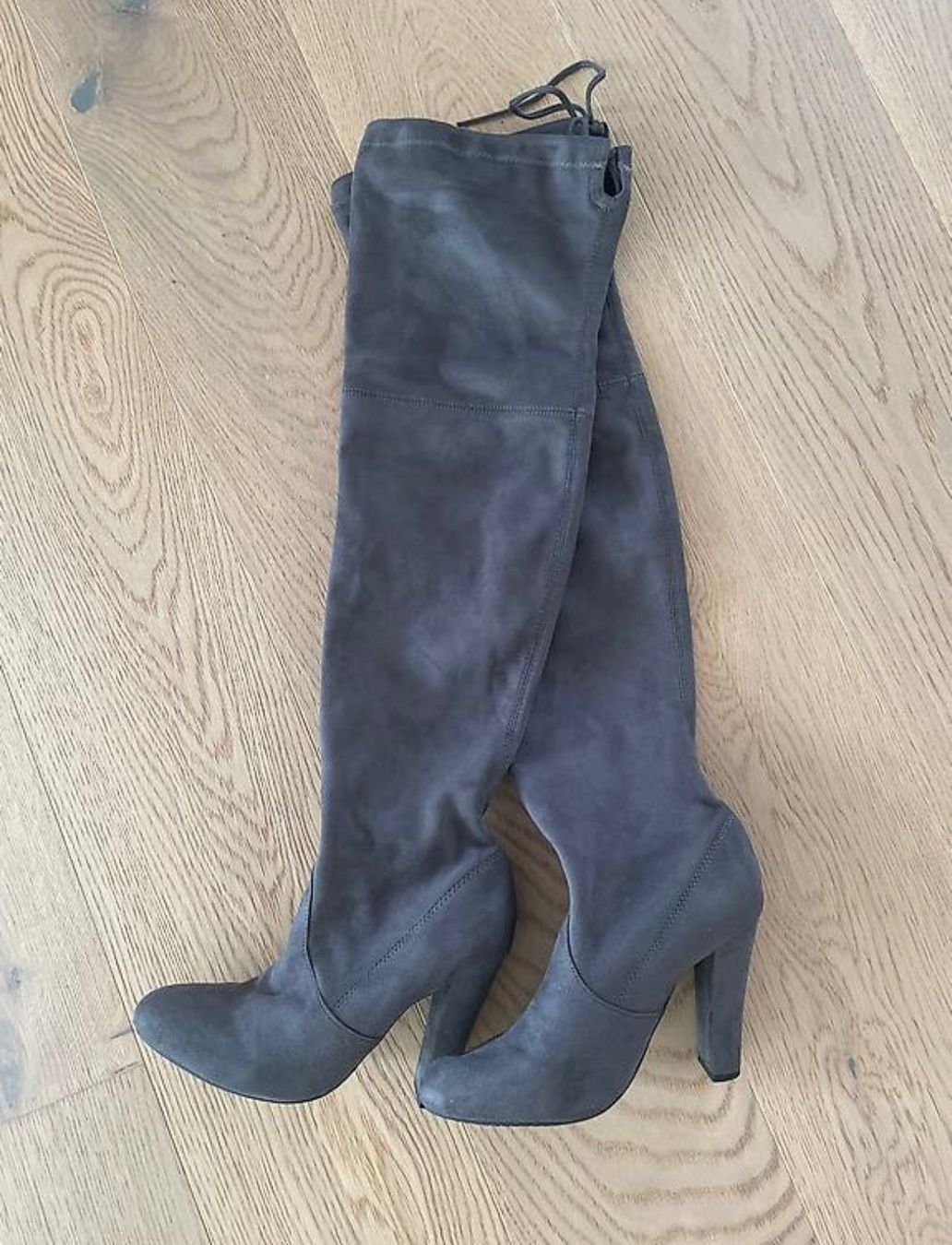 Steve Madden Scarpe da donna: Steve Madden Overknees – Usato da Richterswil venduto da KAYLEIGH_77