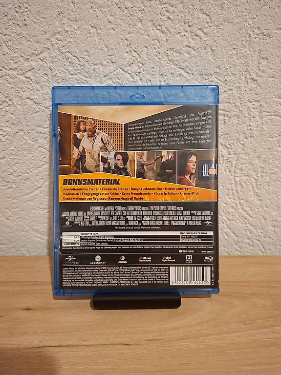 Alle DVDs: SKYSCRAPER – Gebraucht aus Gerlafingen von MMoeller 1
