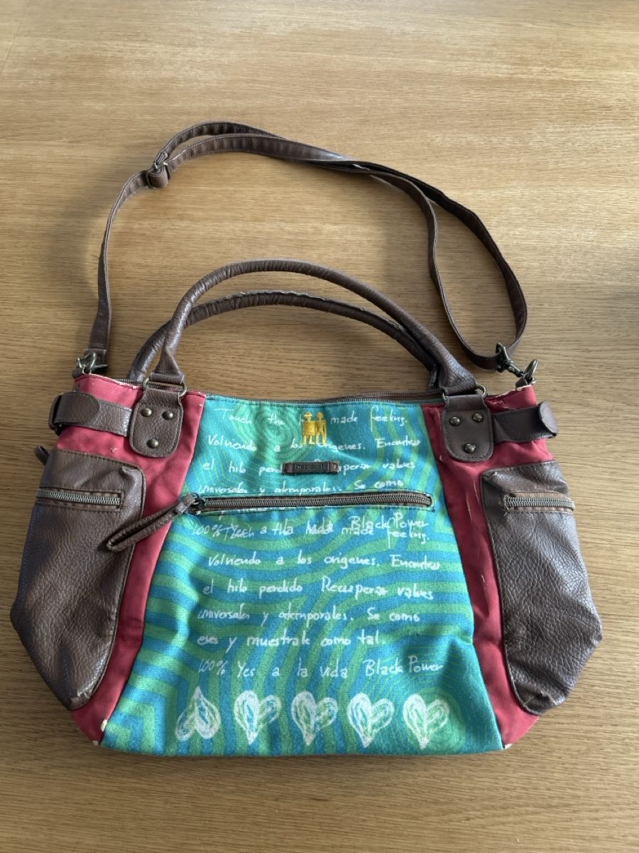 Desigual Taschen für Damen: Sac à main Desigual original – Gebraucht aus Veyrier von crevette06 1