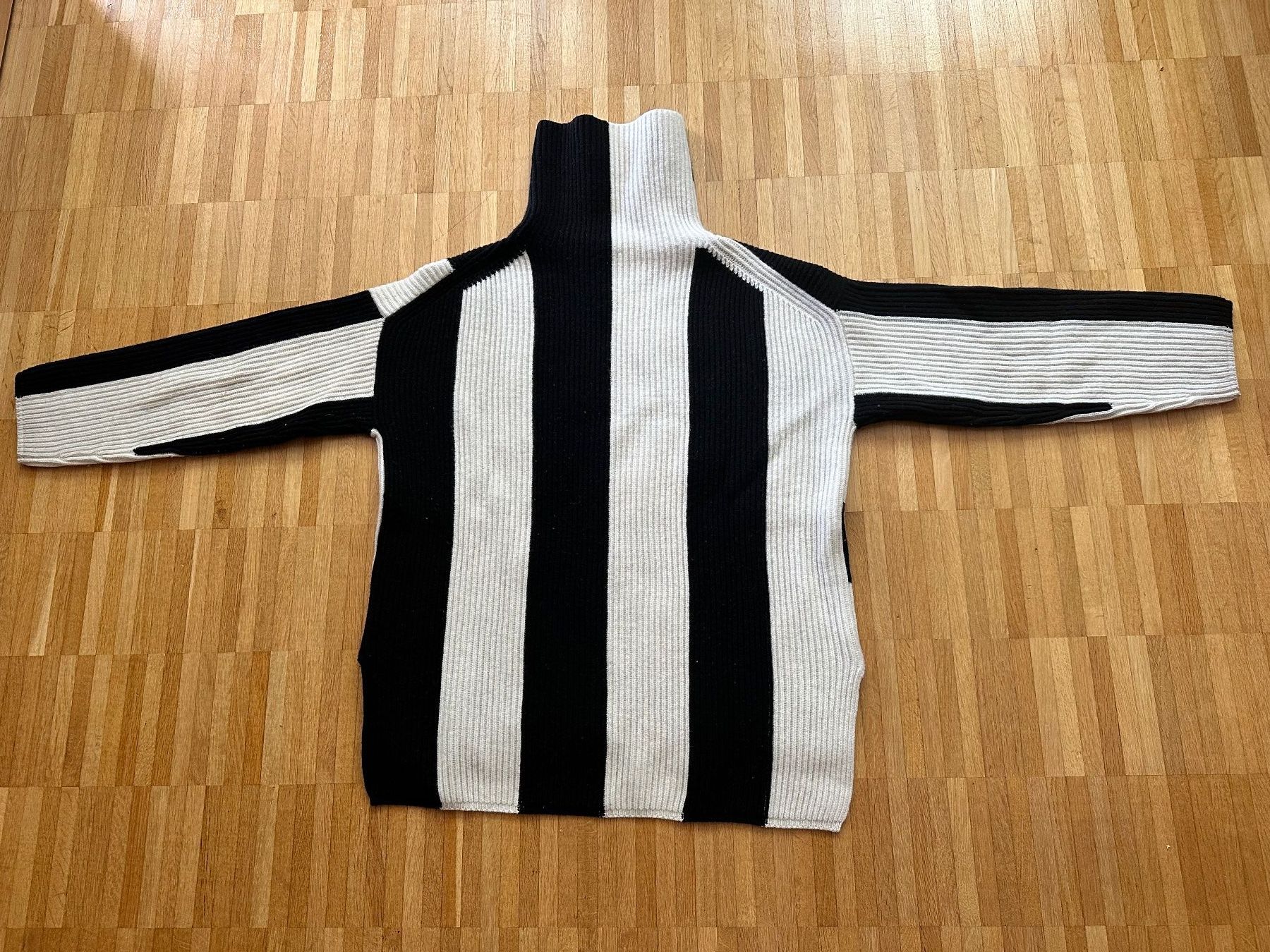 Maglioni & Felpe: Damen Rollkragenpullover schwarz weiss JOSEPH – Usato da Bülach venduto da Jubet 2