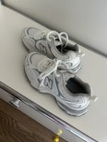 New Balance Sneaker weiss grau guter Zustand gebraucht