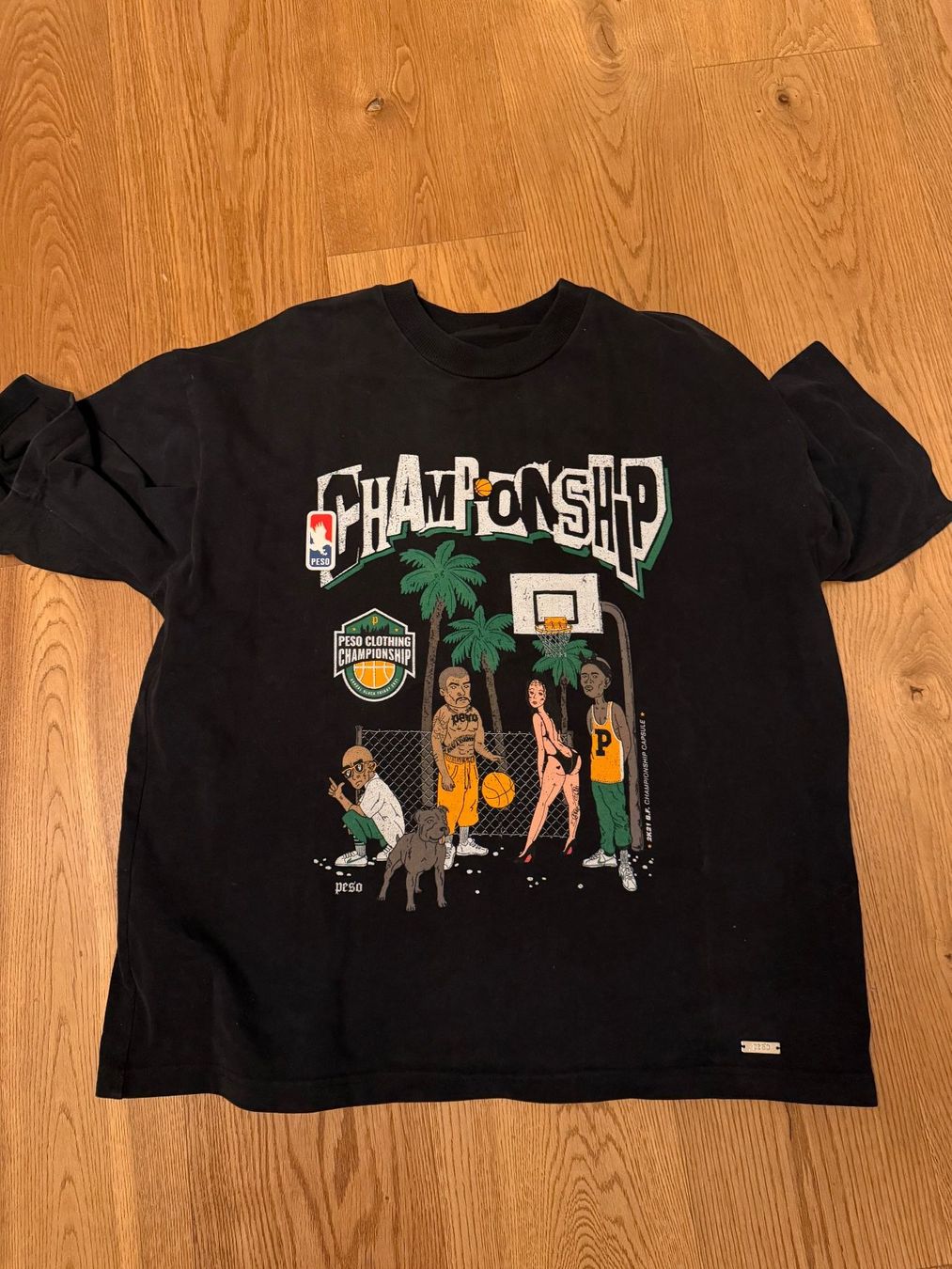 Pesoclo T-shirt: Peso tee Black, size M – Usato da Kastanienbaum venduto da bot_bg6h