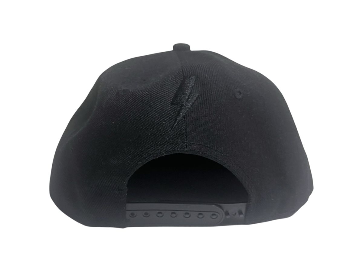 Copricapi, berretti & cappellini: Gesticktes AC/DC Snapback Cap, Schwarz, One Size - Offiziell – Usato da Luzern venduto da woti-shop 3