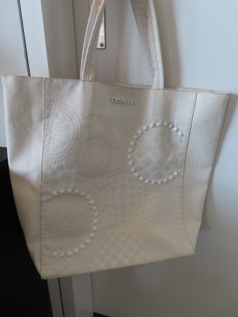 schöne DESIGUAL Handtasche