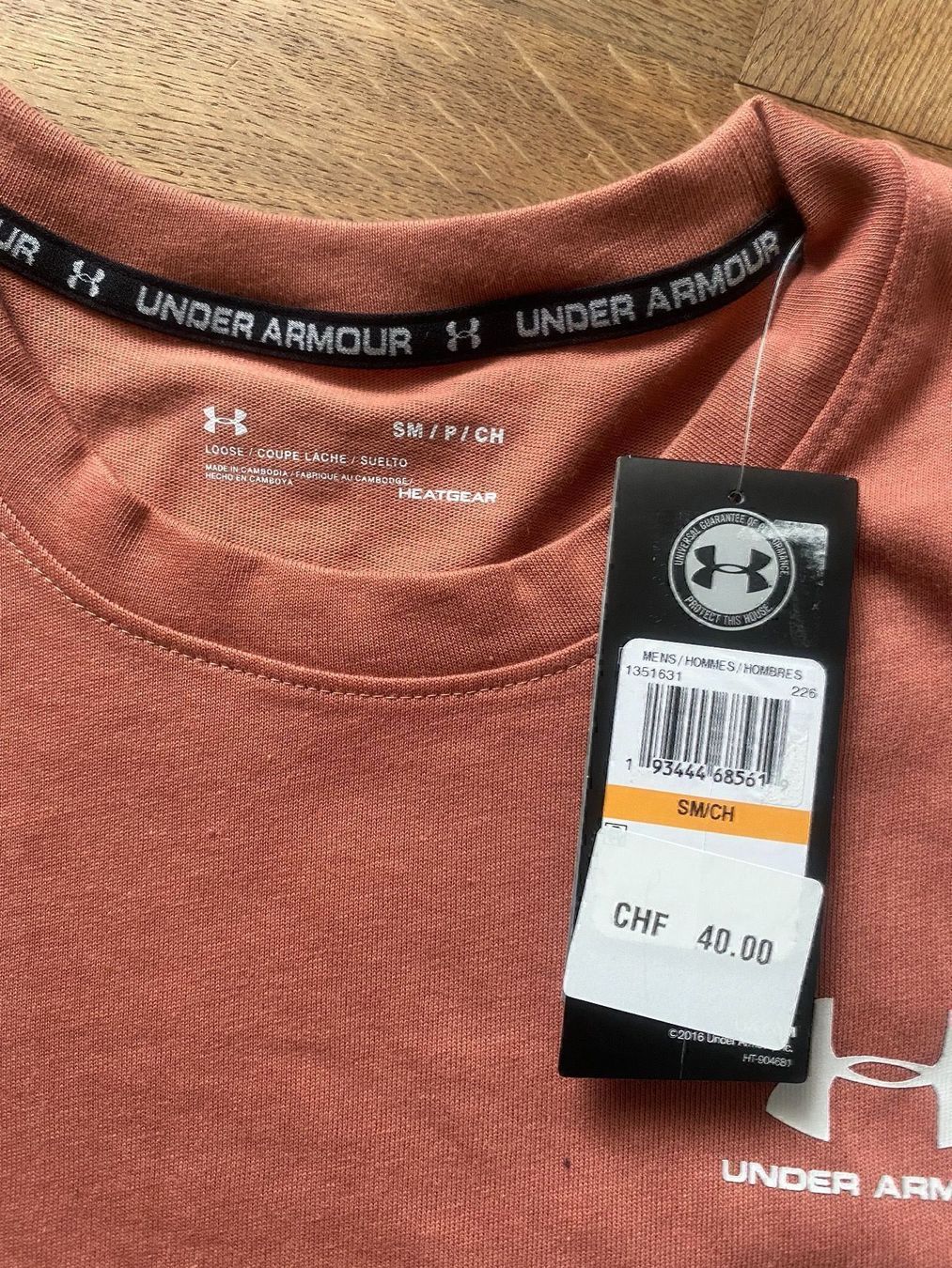 Under Armour Camicie, T-shirt & Polo: T-shirt S Under Armor neuf – Nuovo (secondo la descrizione) da Salvenach venduto da gwenwywar 1