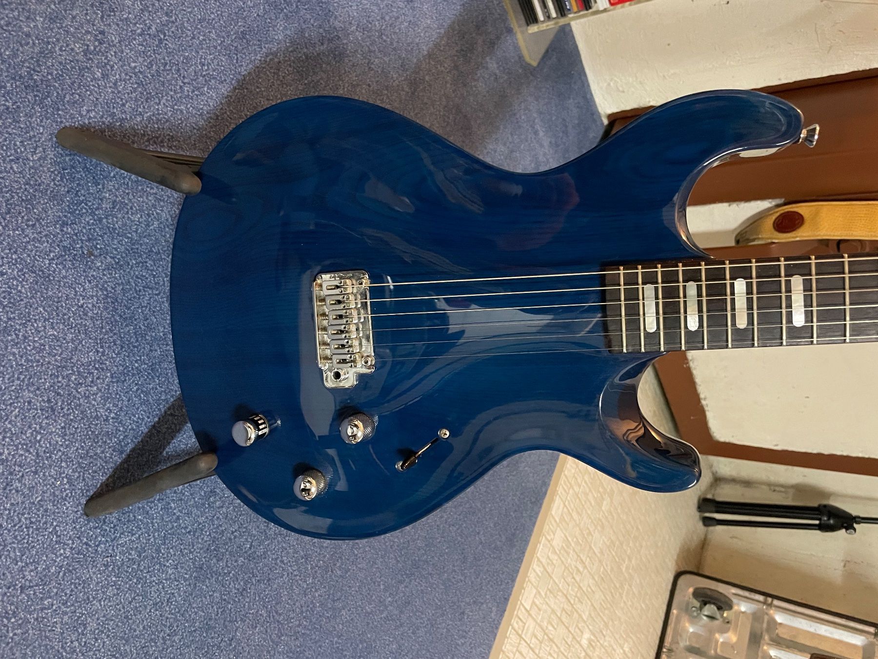 Line 6 Strumenti musicali: Line 6 Variax 700 Electric Blue – Usato da Villmergen venduto da dado2001