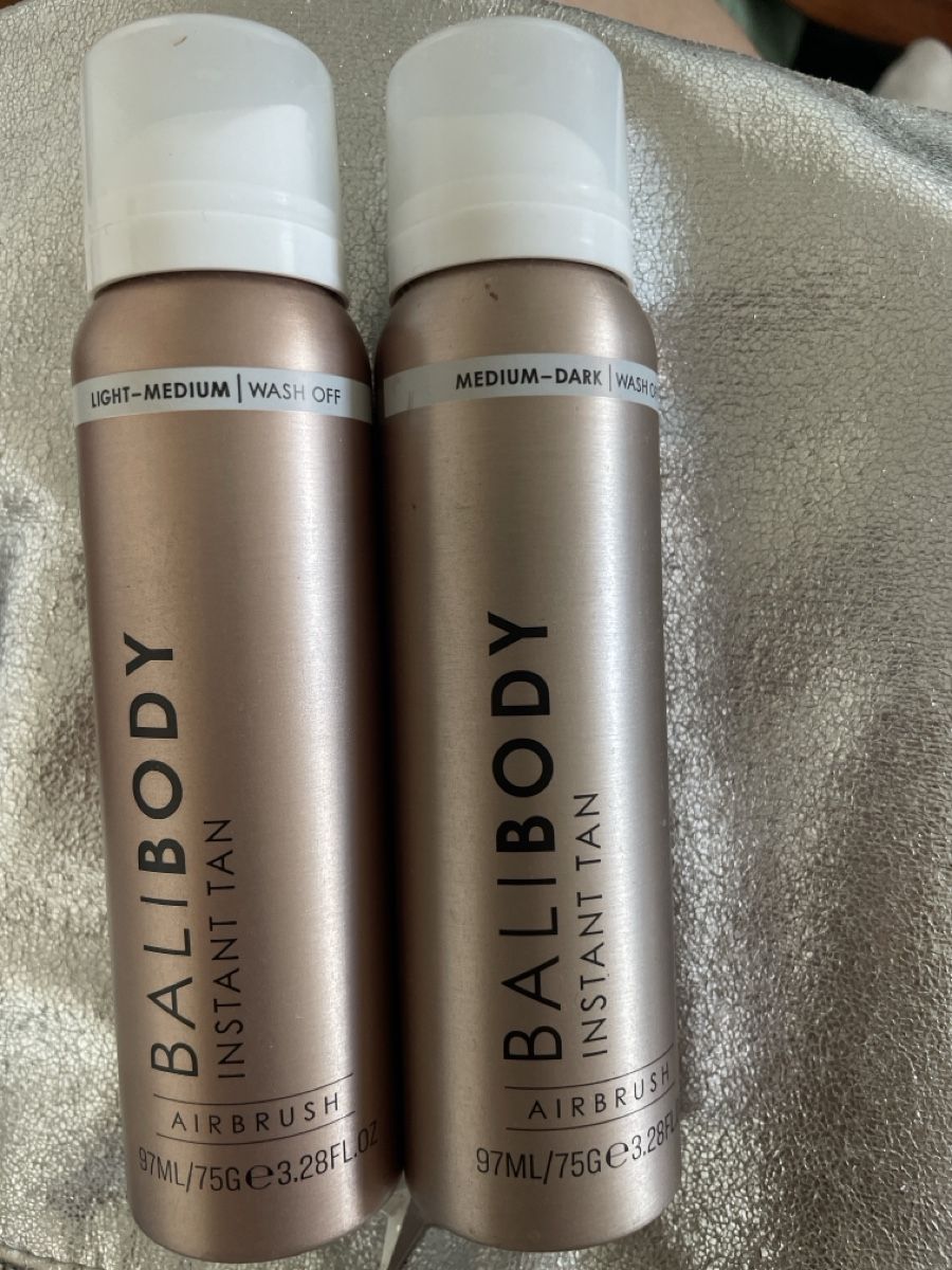 Creme abbronzanti: Bali Body Instant Tan Duo - Light-Medium & Medium-Dark – Usato da Volketswil venduto da rin_k68d