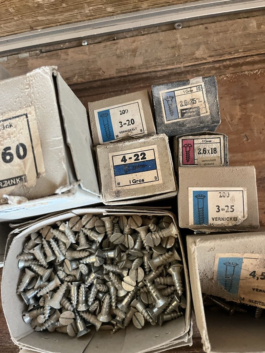 Alle Werkzeuge: Schlitzschrauben  – Neu und originalverpackt aus Unterterzen von Barbara_Giger 6