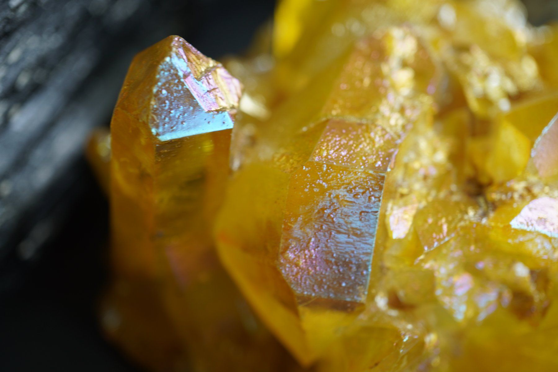 Minerali & Pietre curative: Bergkristall mit Hammerschlag Bedampft   Aqua Gold – Nuovo e nell'imballaggio originale da Eschenbach SG venduto da topstone 4