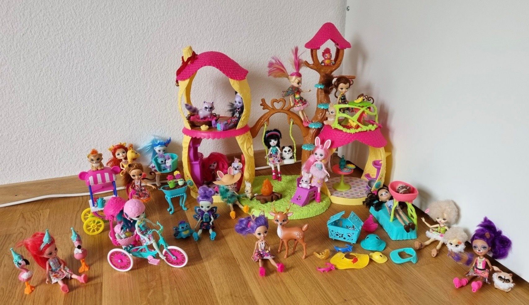 Giocattoli: Enchantimals Kollektion/Set – Usato da Gampelen venduto da Sahe 2