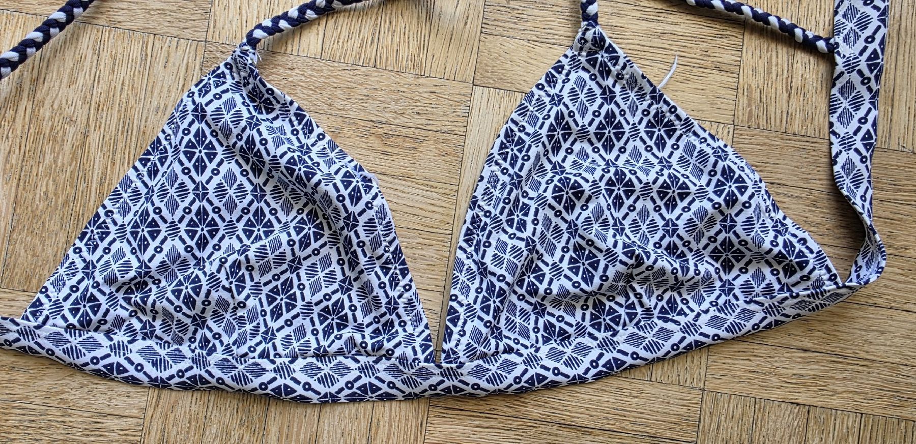 Costumi da bagno & Bikini: Maillot de bain/bikini taille 40 blanc/bleu – Usato da Yverdon-les-Bains venduto da van_dq65 4