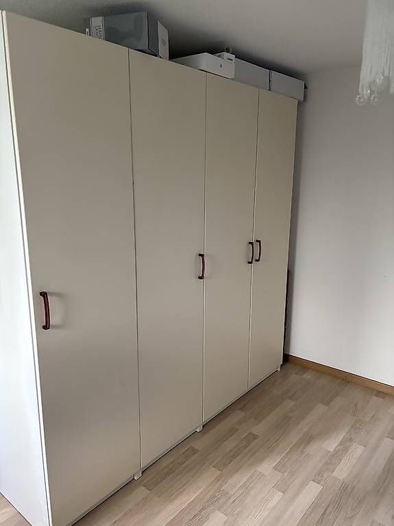 Armadi: Kleiderschrank zu verschenken – Usato da Brugg AG venduto da lay_t2w5
