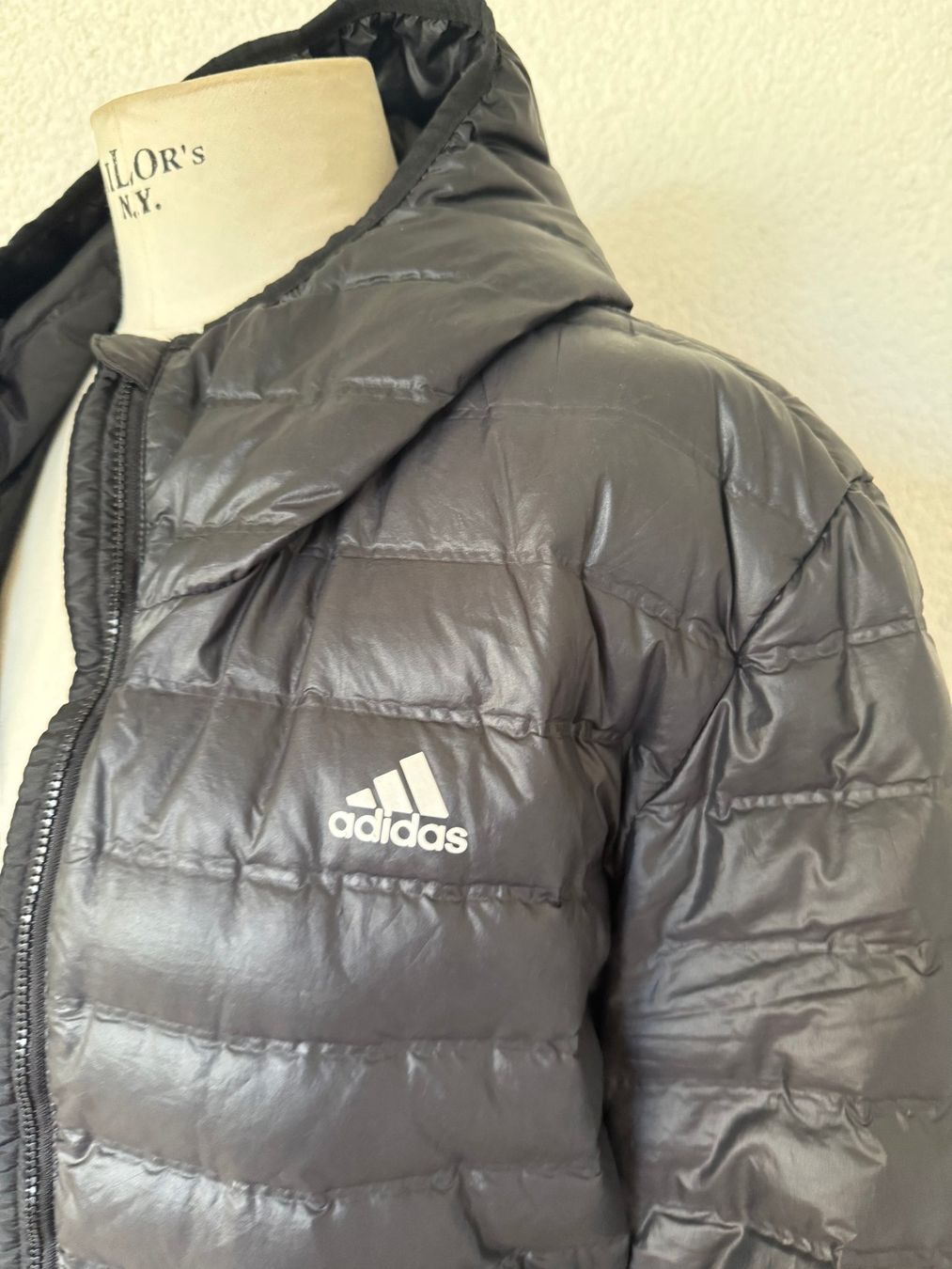 Adidas Jacken: Adidas Dauenjacke schwarz Gr. L – Neu (gemäss Beschreibung) aus Kirchdorf AG von coco123 1