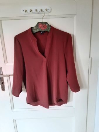 rote Bluse, Gr. M