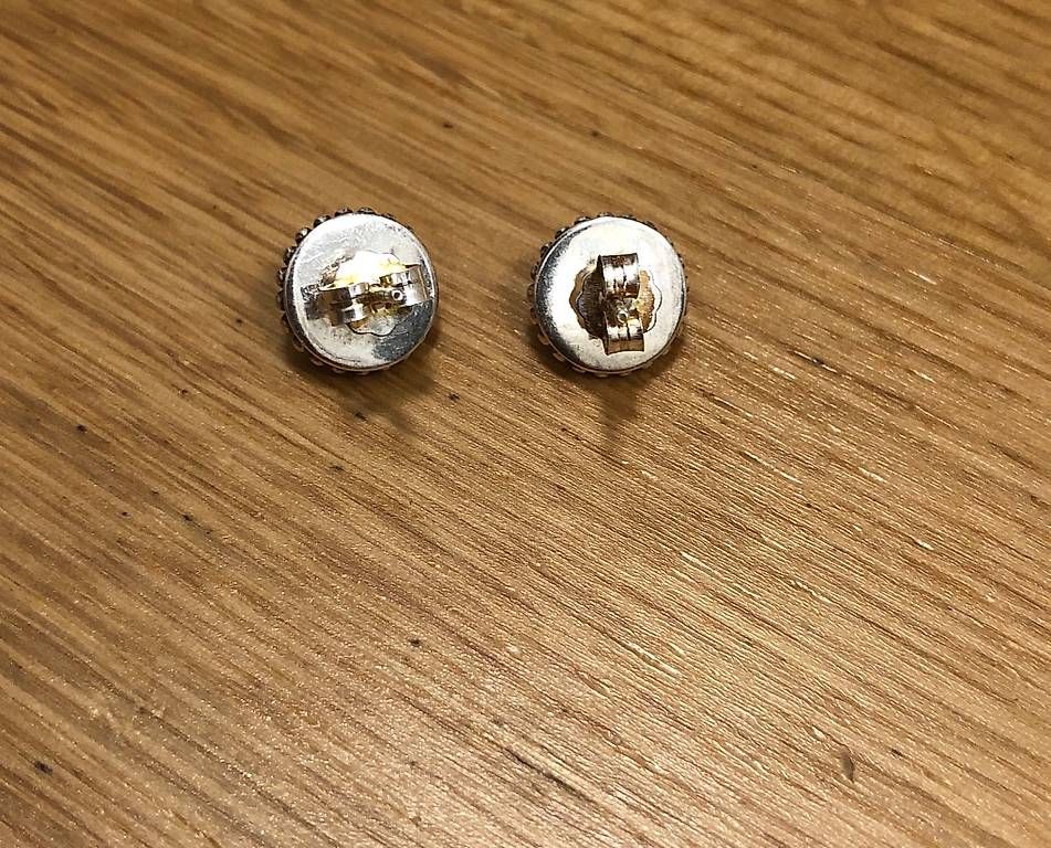 Boucles d'oreille: Silber Ohrstecker mit Stein – D'occasion à Aarburg par Noemi.H 1