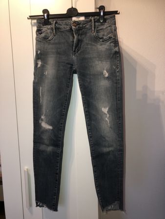 Jeans Hose Gr. 25