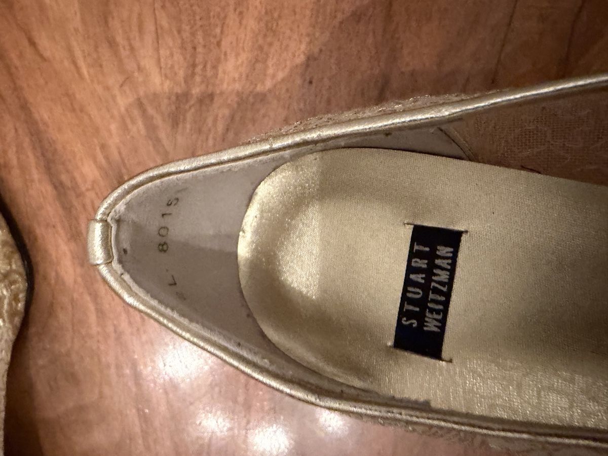 Stuart Weitzman Scarpe da donna: Damen Pumps Stuart Weitzmann goldig Grösse 37.5 – Usato da Zürich venduto da mimikiki100 5