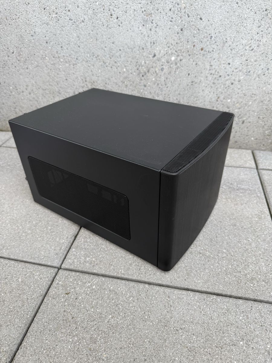 Fractal Custodie: Fractal Design Node 304 PC-Gehäuse Mini-ITX – Usato da Zürich venduto da aralex1