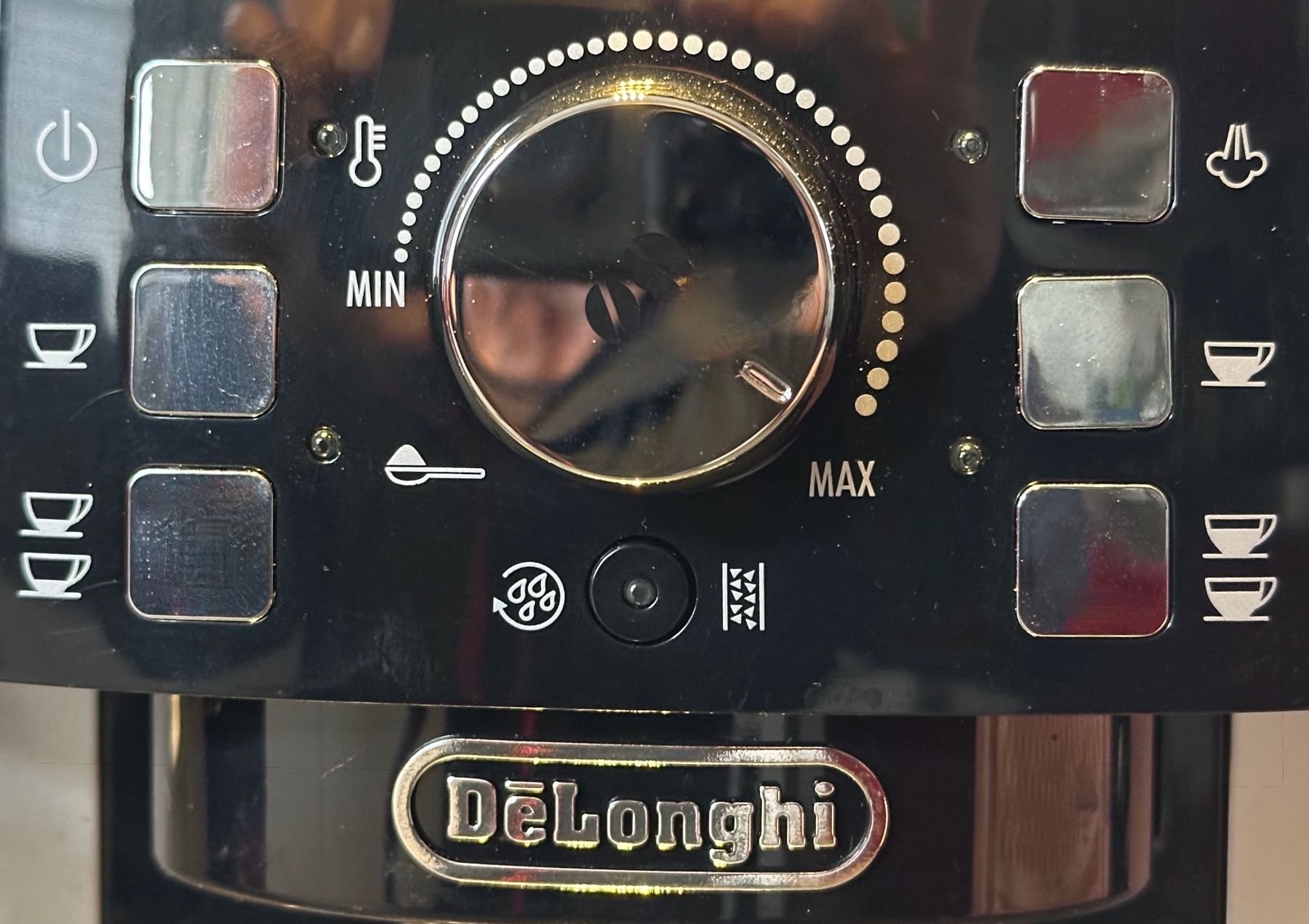 De'Longhi Macchine per caffè & Macchine per espresso: Kaffeemaschine Bohnen/Automat – Usato da Etziken venduto da Norak03 4
