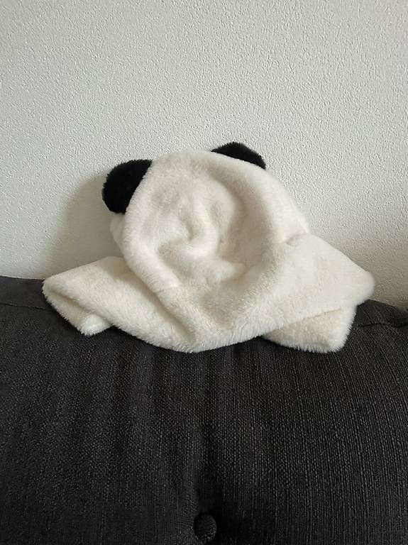 Mützen & Schals: Panda Mütze gefüttert  – Gebraucht aus Basel von KPRNR 1