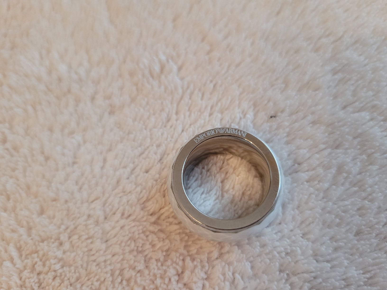 Armani Anelli: Fingerring von Emporio Armani – Usato da Triesen venduto da stephanieschurti 1