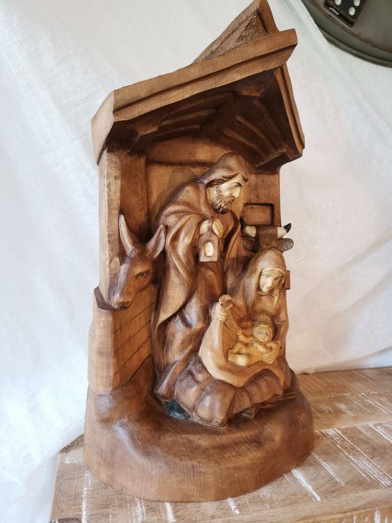 Weihnachtskrippe geschnitzt aus Massivholzklotz Kaufen auf Ricardo