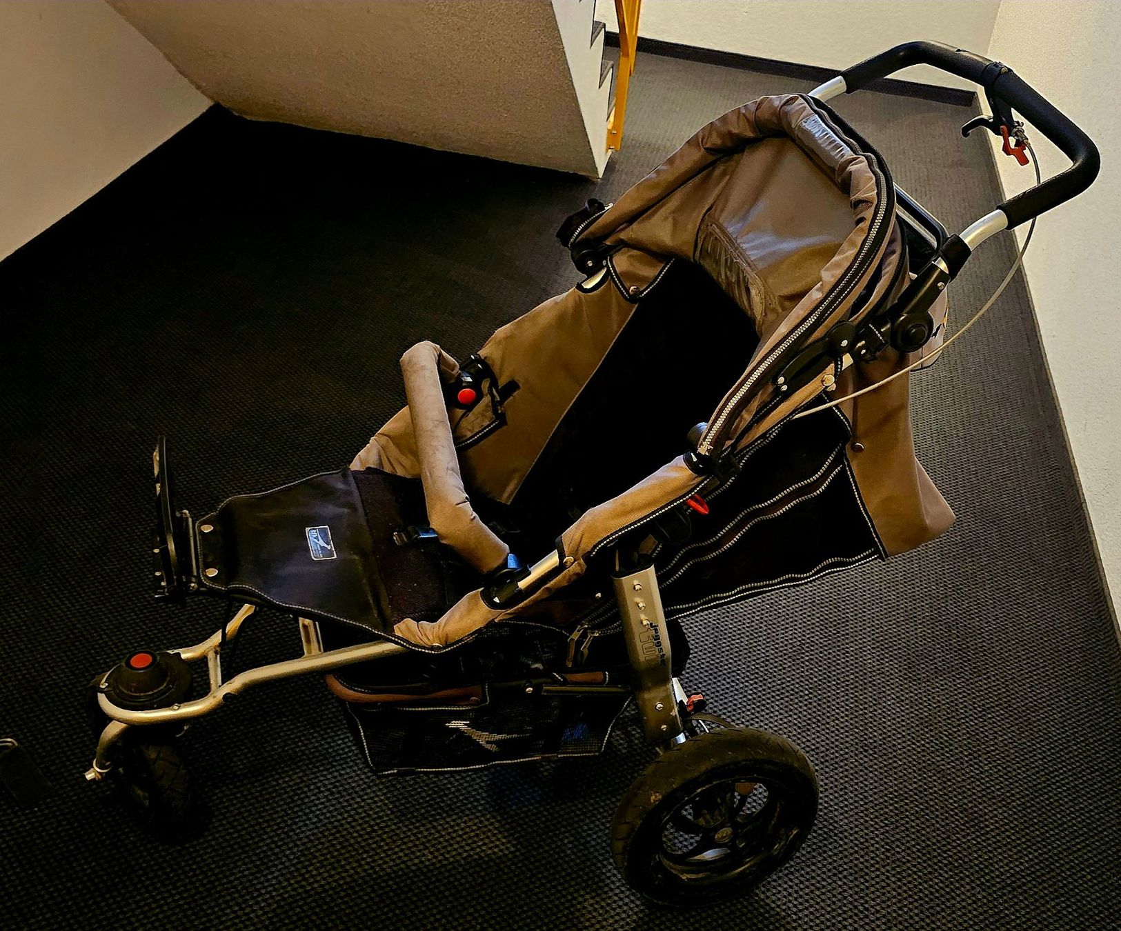 TFK Carrozzine: Kinderwagen TFK joggster twist – Usato da Adetswil venduto da Qspeed 1