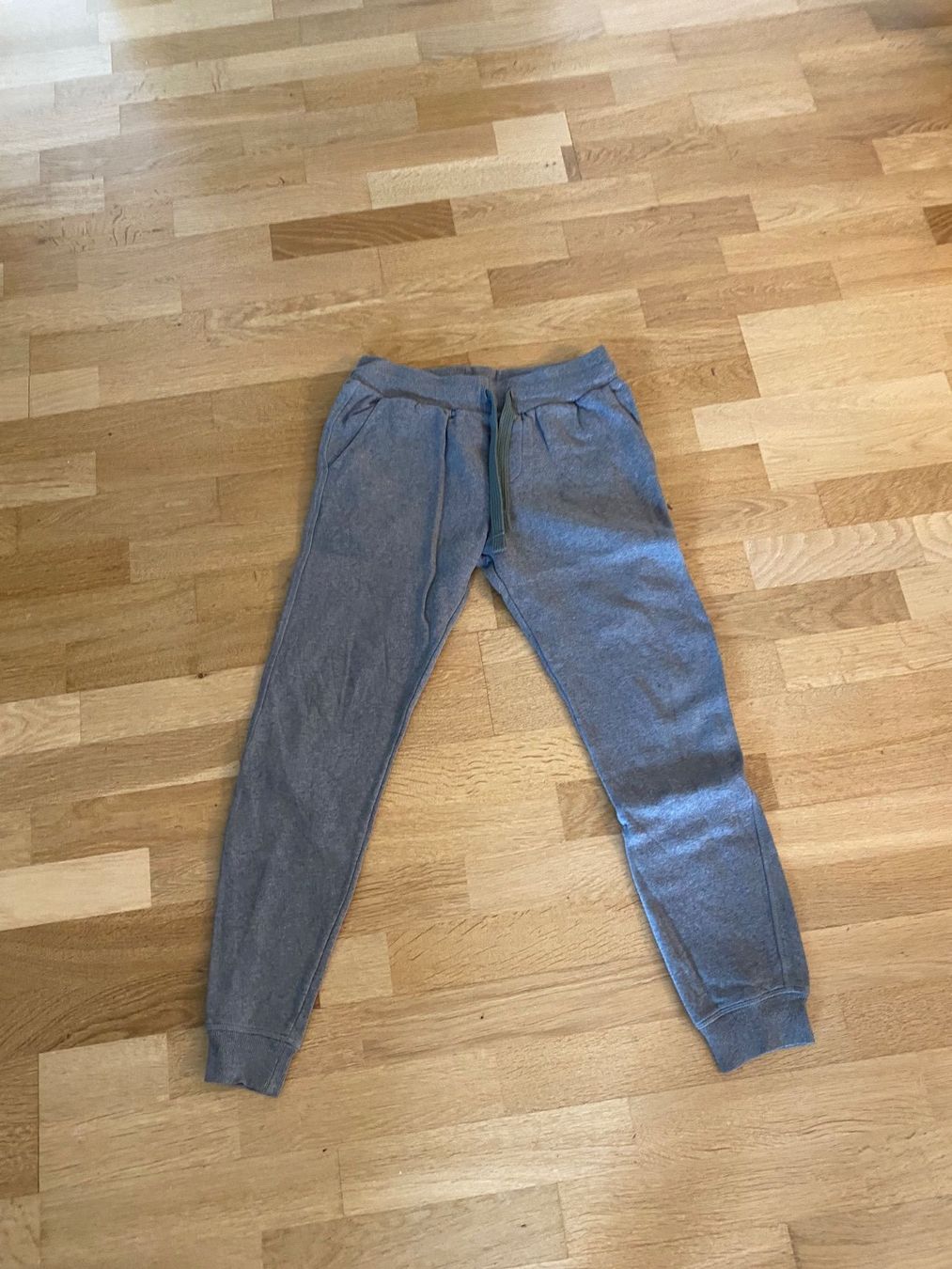 Pantalons: North Sails Grösse XS Trainerhose Trainingshose – D'occasion à St. Gallen par ka_mo
