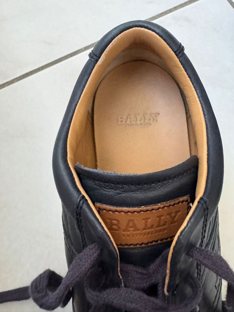 Bally Damenschuhe: Bally Aldeia Sneakers Marine, Grösse 38.5 – Gebraucht aus Zollikon von snowflake10- 4