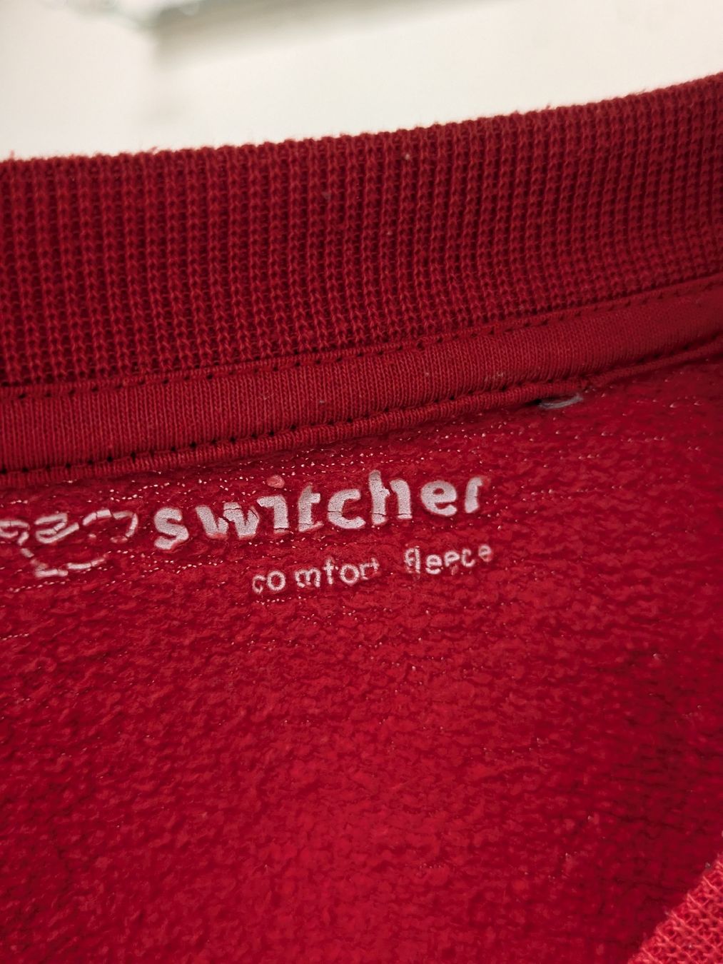 Pullover & Sweatshirts: Switcher Baumwoll-Pullover, Gr. M, Rot - Perfekt für Herbst! – Gebraucht aus Basel von Blumenwiese2 1
