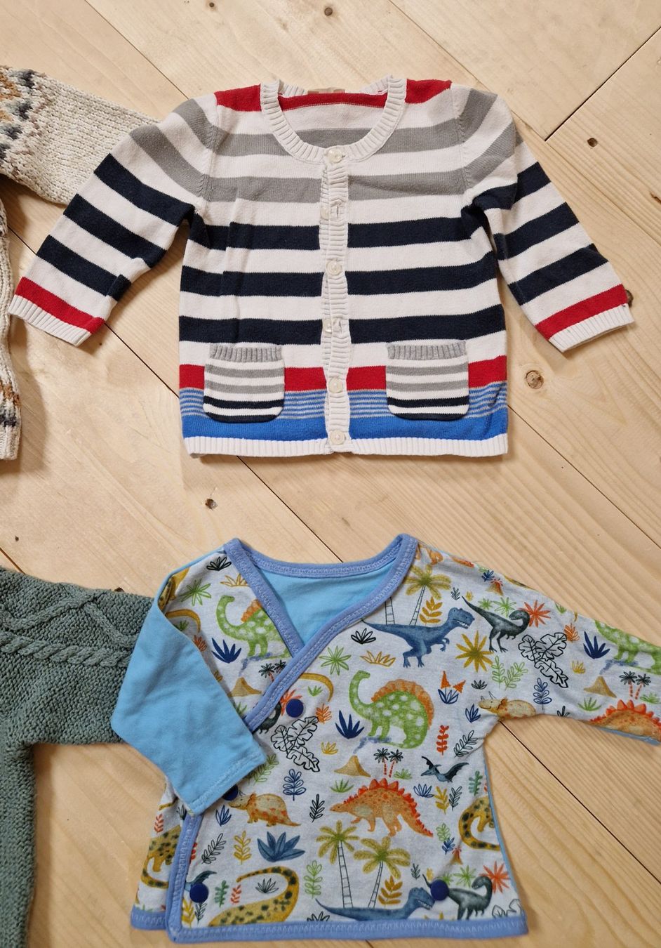 Benetton Kleiderpakete & -sets: 4 Baby Oberteile Gr. 62/68 – Gebraucht aus Dreien von vaniih93 2